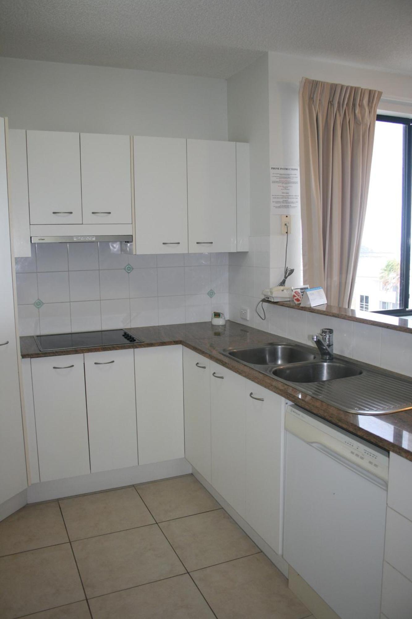 Kings Row Apartments Καλούντρα Εξωτερικό φωτογραφία