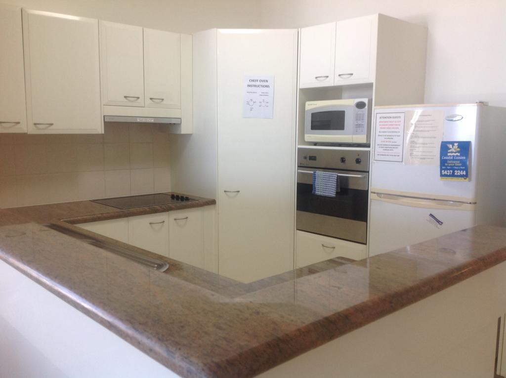 Kings Row Apartments Καλούντρα Εξωτερικό φωτογραφία